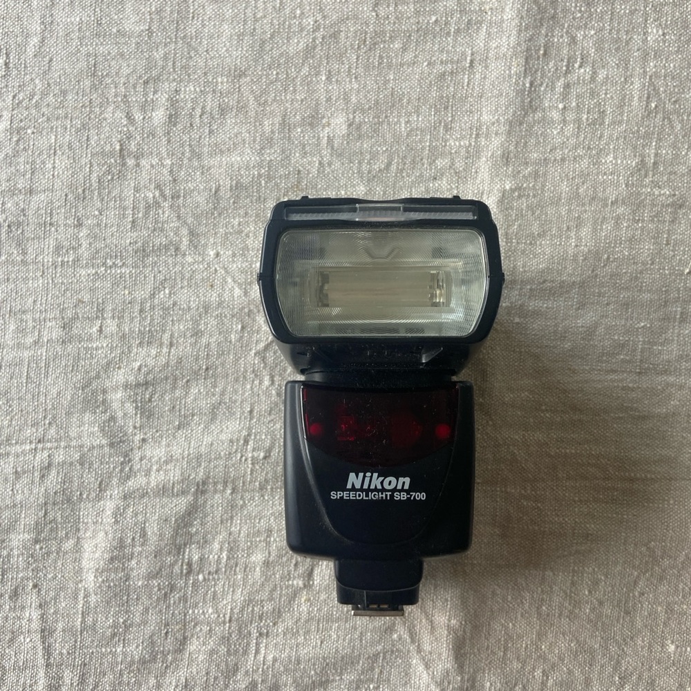 Nikon SB 700 speed light